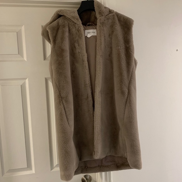 Cozy Vest - Picture 2 of 5